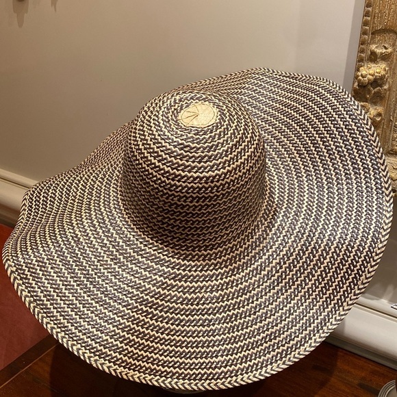 Wide Brimmed Floppy Striped Sun Beach Hat - Picture 1 of 5